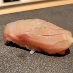 320945351 - アラ