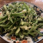 餃子酒家 照井 - ピーマン塩こぶ炒め