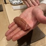 紀尾井町 三谷 - まぐろトロ握り