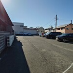 麺屋壱正 - 駐車場（北側、西側の一部）