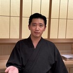 鮨 陸 - 陸大将、今宵もありがとうございました！
      めちゃ美味しかったです♪
      そして、いつもこの席がとても楽しくて（笑）
      では、次回も楽しみに伺わせていただきます♪