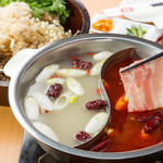 Hot pot (red soup/white soup)