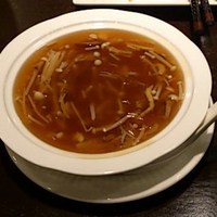 雅苑酒家 本店 - フカヒレスープ
                