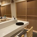 室町 三谷屋 - 内観