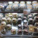 ドンレミーアウトレット - ほんとに選ぶのが、大変。