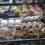 ドンレミーアウトレット - でも、安くない(定価近く)物も………。