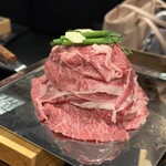 東京もんじゃ倶楽部 おだし 上野店 - おだし名物の肉タワー