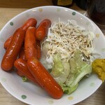 やきとり弁慶 - 手書きメニューの赤ウインナー