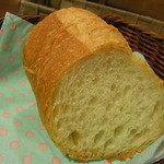 ビストロ パラディ - 2014.10)温かくて表面がパリッと焼かれたパン