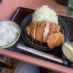 とんかつ 坂井精肉店 - 「上ロースかつ定食」¥1240