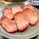 富久重 - 料理写真:上タン 1,155円