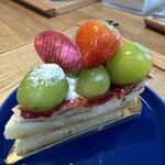 パティスリーヨシノリアサミ - シャインマスカットのタルト