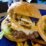 青山Indigo - チーズバーガー
