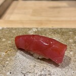 本間勝維 - 赤身