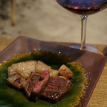 柳家 - 仔猪ロース焼きにはブルゴーニュの赤