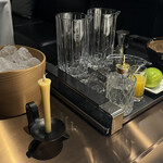 レフェルヴェソンス - 甲州グラッパと安芸クイーンジュースのアペリティフの準備