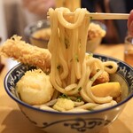 梅田 釜たけうどん - 