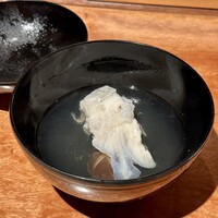 鮨 りかく - 天然トラフグのお椀