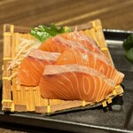 ほっこり瓢箪島 - ■サーモンお造り ￥604