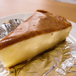ベイクドチーズケーキ１０５円（税別）