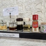 地頭鶏ラーメン本舗阿波家 - 卓上アイテム