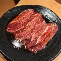 ホルモン焼肉 富や 栄店 - ツラミ