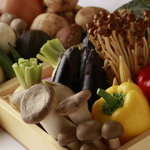 女流鉄板 Takako - 新鮮でいきいきとした野菜です。