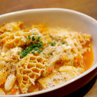 湯島エスターテ 自然派ワインが中心のイタリアン_1