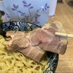 麺や独歩 - 肩ロースのチャーシューは旨みが堪らない