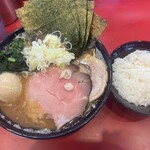 たいせい - 特選らぁめん(大)、ライス
