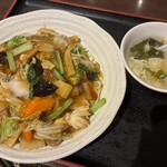 친탄탄 카이힌 마쿠하리 에키마에점