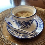 点心爛漫tejima - まるで日本料理のおぼろ豆腐のような食感の鶏豆花（鶏豆花湯）