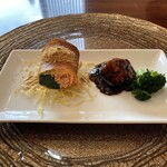 点心爛漫tejima - サーモンとほうれん草の春巻きと黒酢酢豚