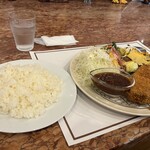 Lamp - 夢幻豚トンカツ定食