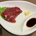 馬刺しと焼き鳥 グルマン三年坂 - 