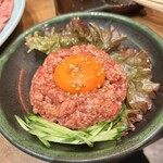 焼肉 静龍苑 - ユッケ