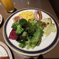 ブッフェアンドカフェ スロープサイドダイナー ザクロ - 