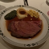 ロウリーズ・ザ・プライムリブ 恵比寿ガーデンプレイス店 - 
