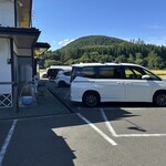 麺や おもり - 駐車場