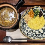 お出汁とスパイス 元祖 エレクトロニカレー - 2025.09.28 (日)    味噌で仕立てた牛すじカレー　1250円（税込）