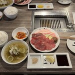 焼肉&手打ち冷麺 二郎 柳橋店 - 焼肉セット二郎