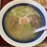 ８番らーめん - 料理写真:
