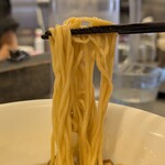 らぁ麺やまぐち - 小麦感をしっかり感じる美味しい麺