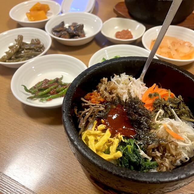 平野屋 - 養鱒公園（韓国料理）の写真