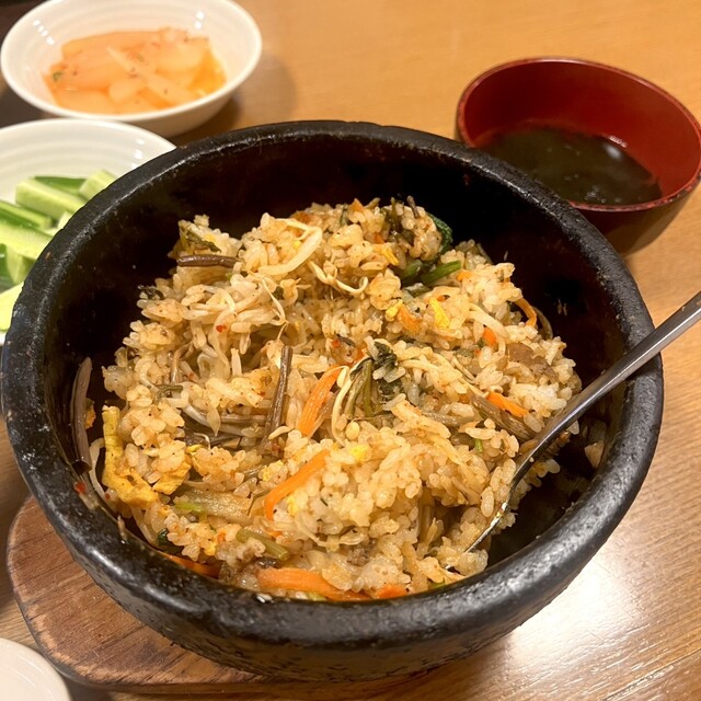 平野屋 - 養鱒公園（韓国料理）の写真