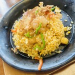 中華料理 龍鳳園 - ガーリックチャーハン