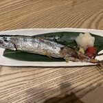 八兆屋 駅の蔵 くるふ福井駅店 - サンマの塩焼き