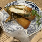 八兆屋 駅の蔵 くるふ福井駅店 - 鶏と大葉のとろ〜りモッツアレラ春巻き