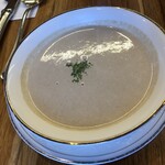 グリルK 駒込本店 - ホワイトマッシュルームのスープ