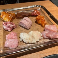 YAKINIKU BON'S - 